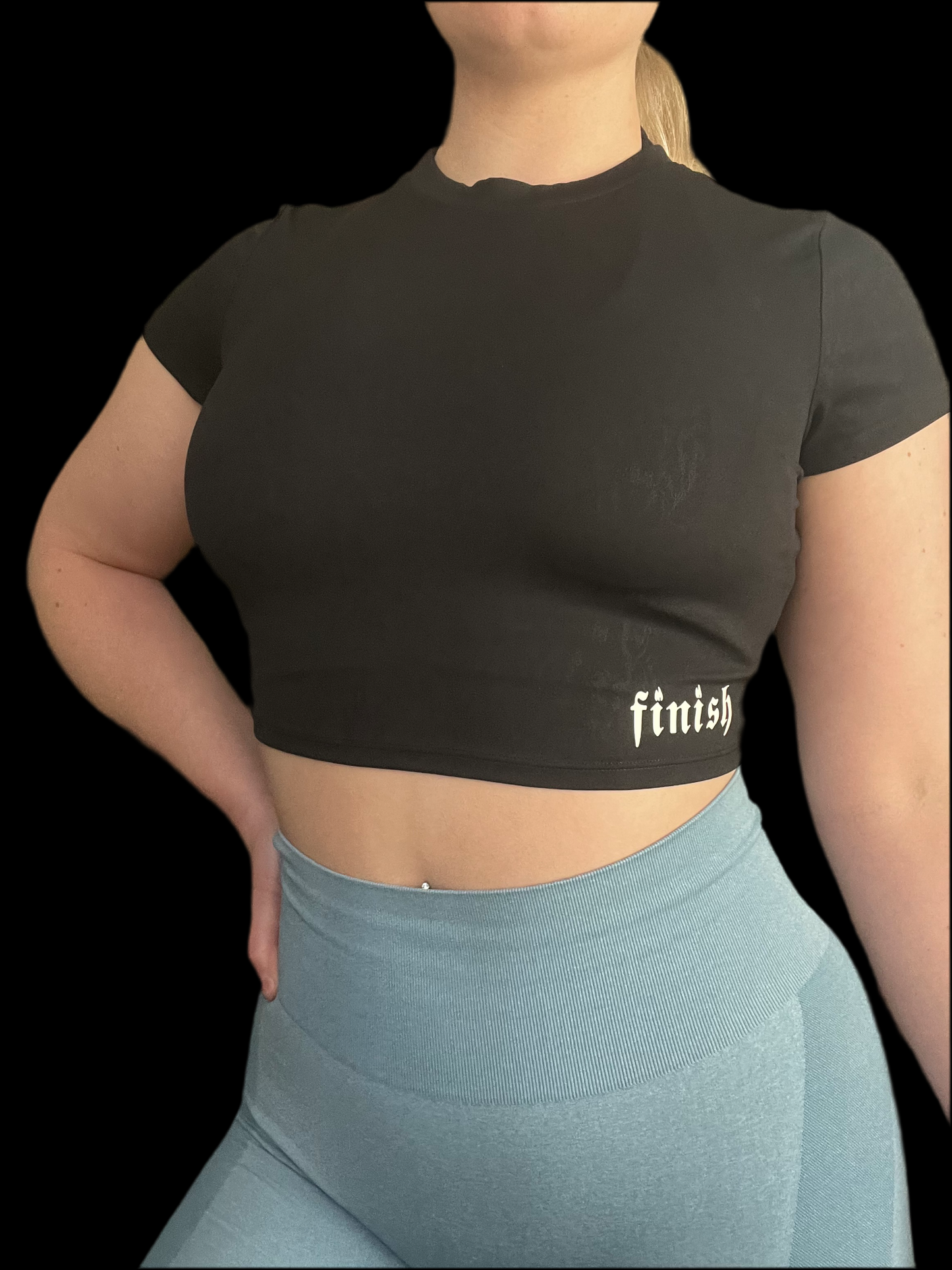 MIDNIGHT BLACK CROPPED FIT WORKOUT TEE