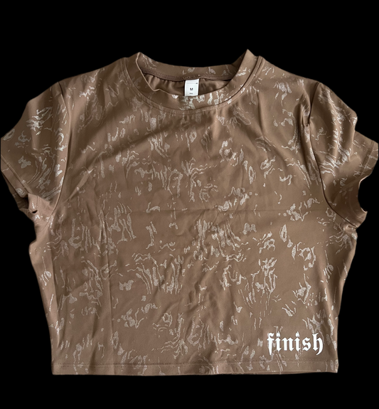 MOCHA SPRINKLE CROPPED WORKOUT TEE